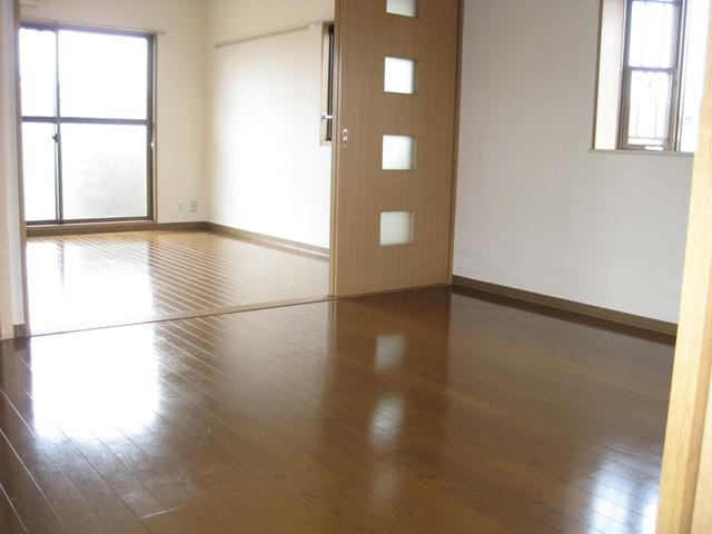 パークハイツ胡録台の洋室