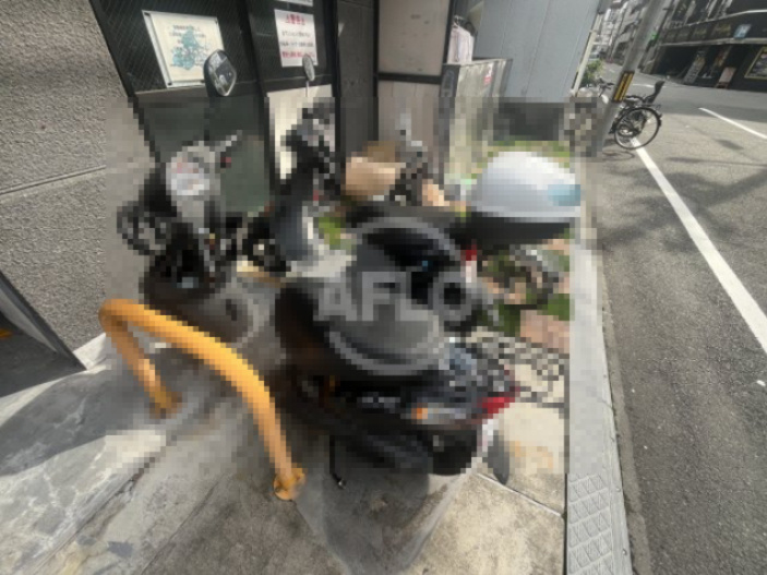 クオーレ十三東のその他|バイク置き場