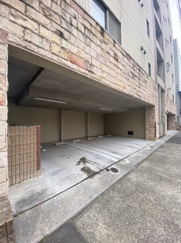 リバーフロントレジデンス　名古屋市賃貸　仲介手数料無料の駐車場