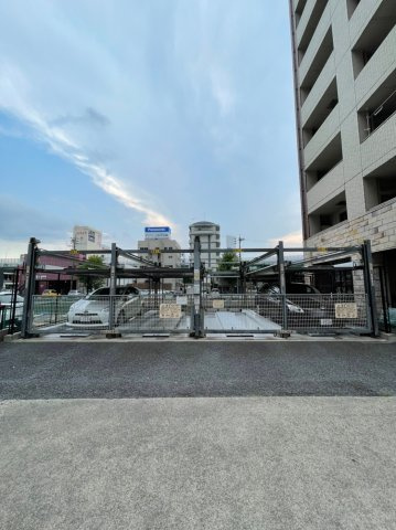 リバーフロントレジデンス　名古屋市賃貸　仲介手数料無料の駐車場