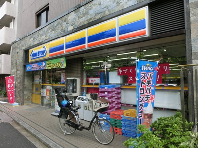 ミニストップ北新宿4丁目店 徒歩3分。コンビニ 170m