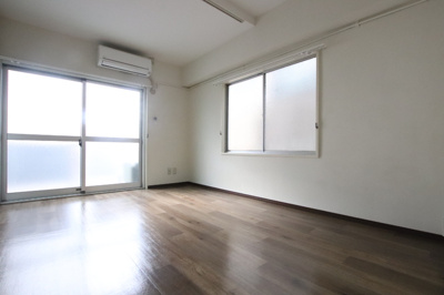 ★2面採光のお部屋です★