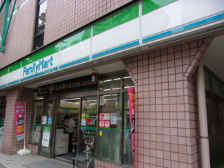 ファミリーマート 神田佐久間町店まで160ｍ
