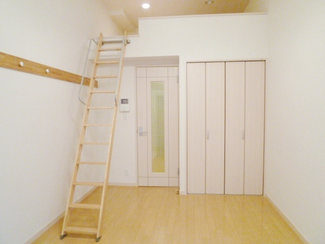 【洋室6帖】　便利なロフト付きのお部屋★