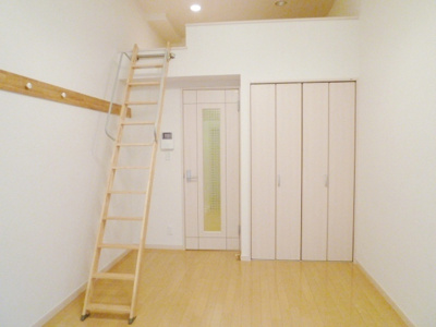 【洋室6帖】　便利なロフト付きのお部屋★