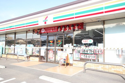セブンイレブン藤沢慶応大学前店まで550ｍ