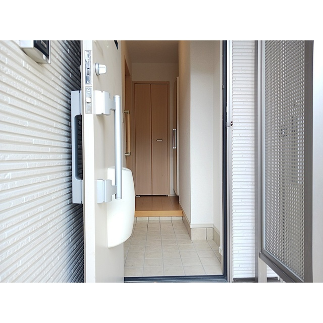 パルタージＡの玄関