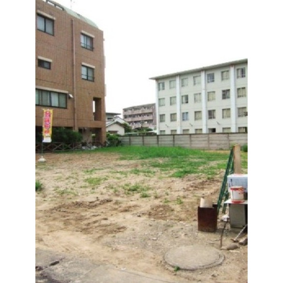 岐阜市長良の駐車場の外観