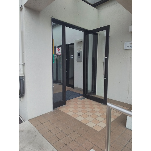 さくらタワー長良のエントランス