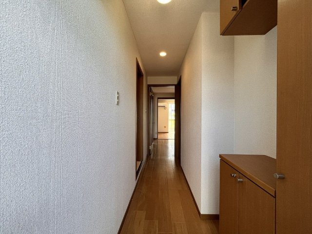アクアリウスDの玄関|※別部屋・反転した部屋の写真を掲載しております。