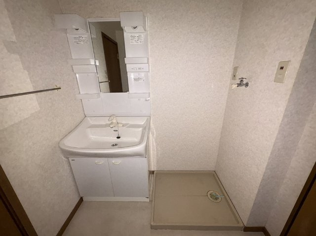 アクアリウスDのトイレ|※別部屋・反転した部屋の写真を掲載しております。
