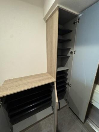 朝日プラザ香里菊ヶ丘 　 中古 マンションの玄関