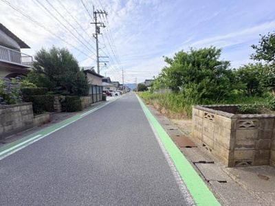 【前面道路含む現地写真】 | 　渡町　５区画土地