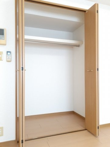 クレスト呉服町の収納