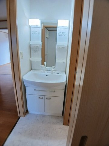 ガーデンハウスＤの洗面所