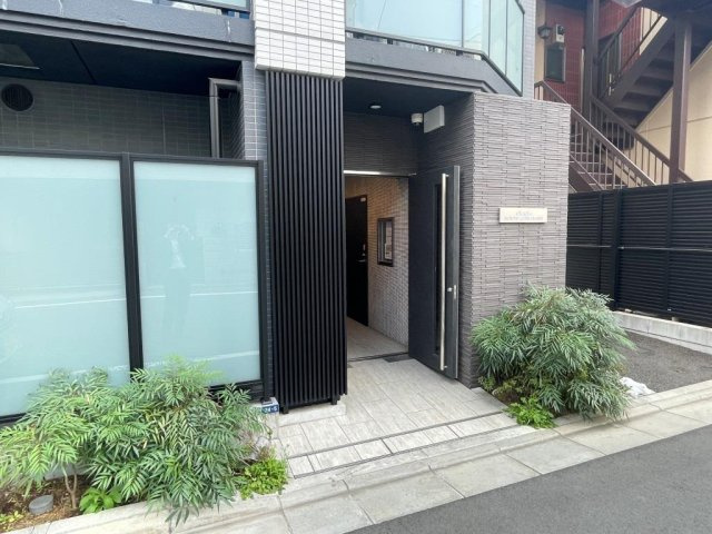 クレイシア本所吾妻橋のエントランス