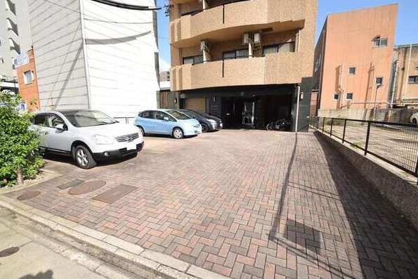 サン・アペックス名駅　名古屋市賃貸　仲介手数料無料の駐車場