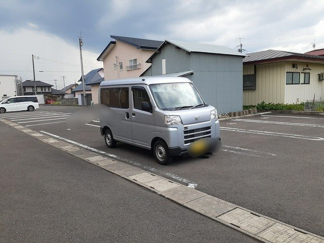 アーレアルクの駐車場|カースペースがあります