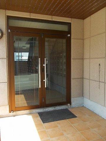 マーベラスＳＡＧＡＷＡのエントランス|建物の内部です