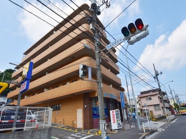 レジデンス　ヨコハマ南の外観