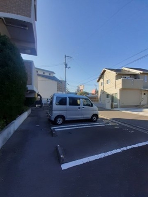 【駐車場】 | ヴィヴァーチェ東石井