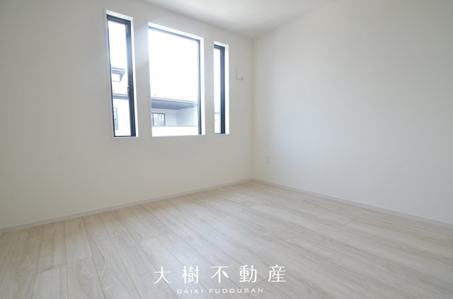 【洋室】 | 座間市座間1丁目　新築戸建て　全２棟【仲介手数料無料】 | 2階　洋室2（5.2帖）