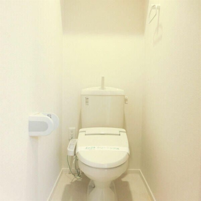 【トイレ】 | Ｅｉｋａｒｏ | ゆったりとした空間のトイレです