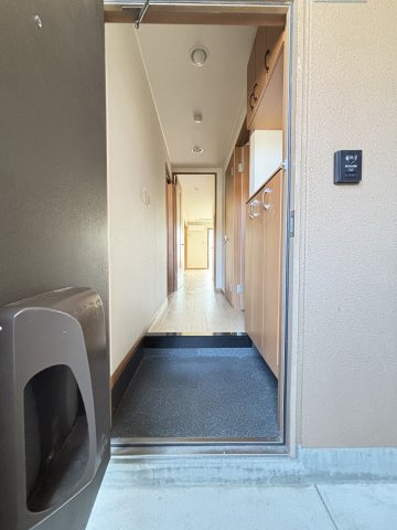 プランドールⅡの玄関