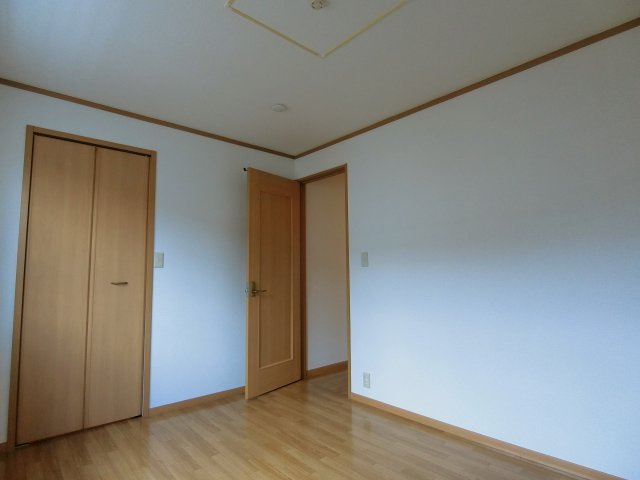 プロムナードＢの洋室