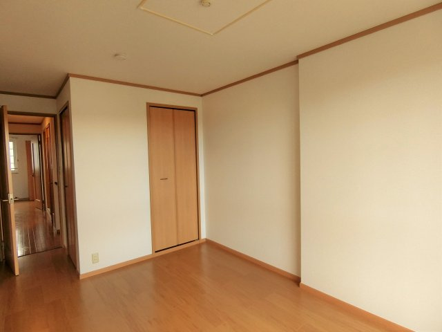プロムナードＢの洋室