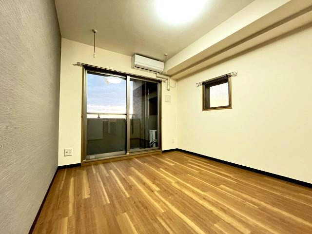 【寝室】アーデン江坂
