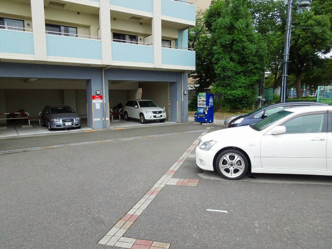 【駐車場】ビスタ江坂南