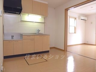 フォレスト高陽東　弐番館のキッチン|浄水器一体型シャワー水栓
