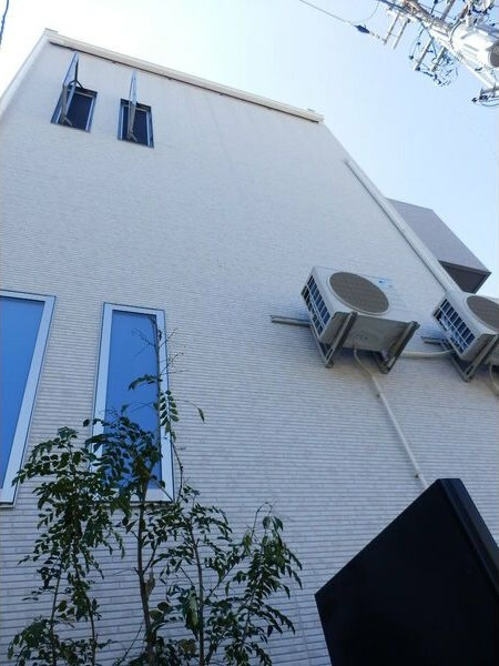 Creo中村区役所の外観