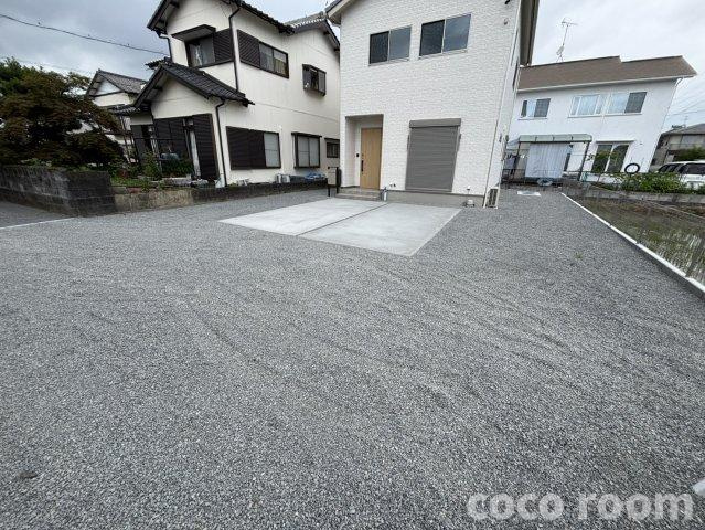 藤枝泉町貸家の居間・リビング
