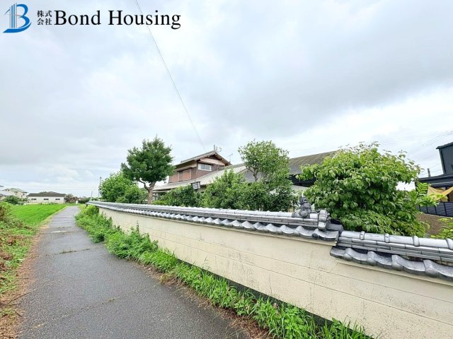 駐車２台　お庭、倉庫付き　岩岡町岩岡　中古戸建の展望