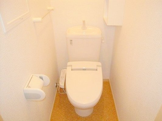 ロアジーナのトイレ|ゆったりとした空間のトイレです