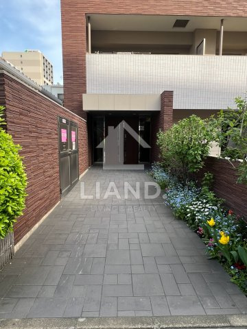 ラ・フルール博多駅南のエントランス|ラ・フルール博多駅南