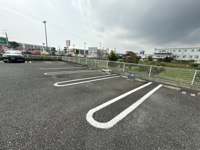 メゾン　ド　リジェールＳの駐車場