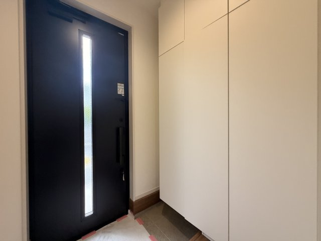 福岡市西区生松台３期　3号棟の玄関