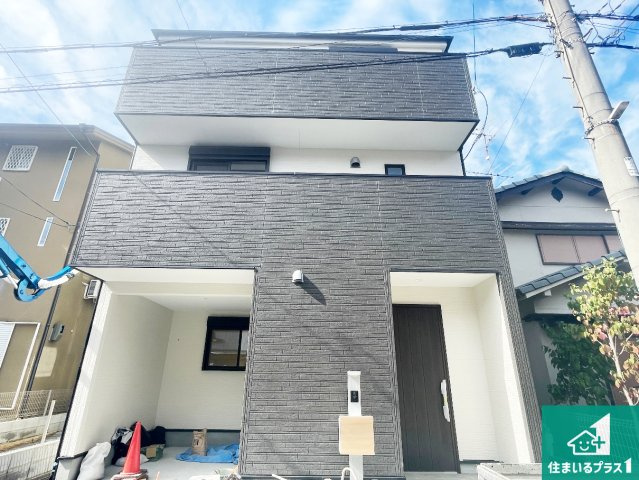 高槻市辻子　第4期　新築一戸建てのトイレ|シンプルなトイレは落ち着く空間！お手入れも簡単です！