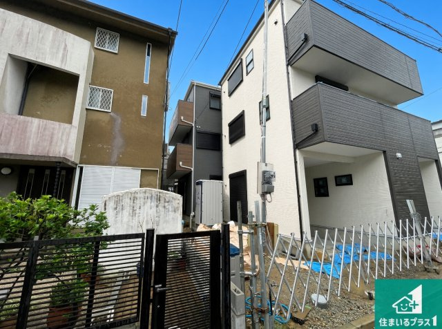 ■高槻市辻子　第4期　新築一戸建ての外観|現在の進捗状況です！順調に作業進行中、完成が待ち遠しいです！詳細の間取り等、お気軽にお問い合わせください！