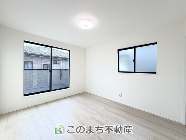 ハートフルタウン宇都宮市雀の宮1丁目277番の洋室|南向きで陽当たりの良い洋室♪風通しもよく快適です☆