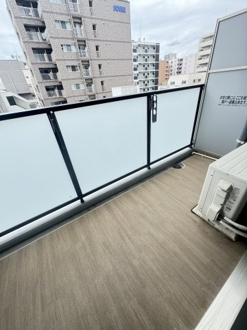 プレサンス神戸水木通ルミエスのバルコニー