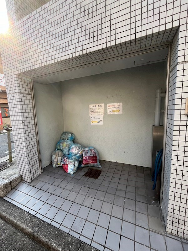 ダイドーメゾン三宮東の外観