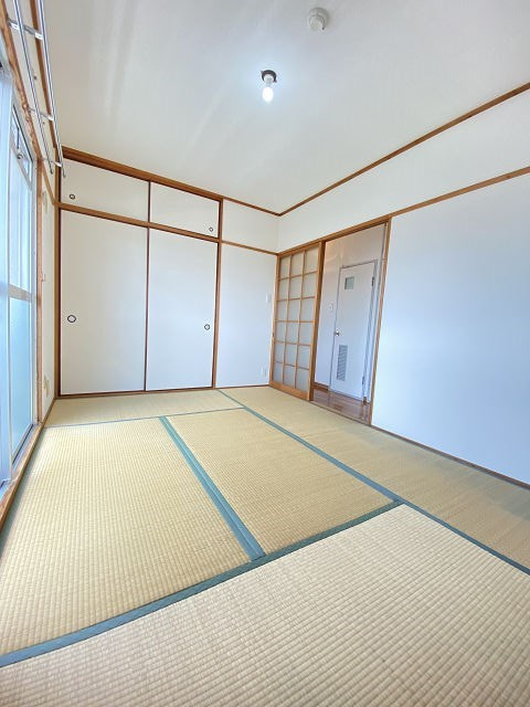 エクシード塚口の居間・リビング