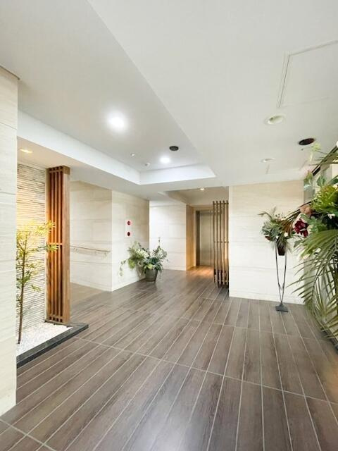フェニシア三軒茶屋のロビー