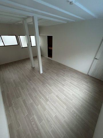 深江北町テラスハウスの洋室
