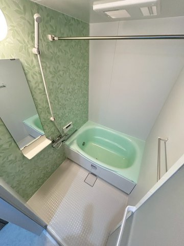 深江北町テラスハウスの浴室