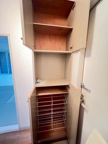 コモード仁川の収納